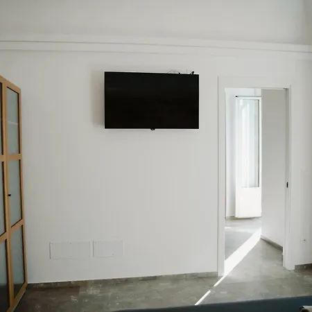 Petrina Home - Suite Rooms Barletta-2